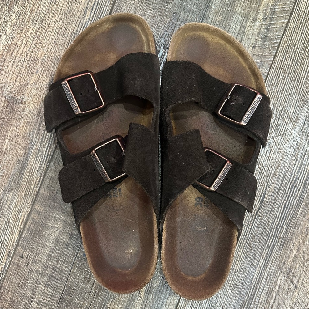 Suede brown Birkenstocks with bronze buckle size 39